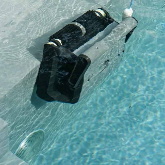 Robot Nettoyeur Fond Et Parois De Piscine Ubbink Robotclean 3 2 Robot Nettoyeur Fond Et Parois De Piscine Ubbink Robotclean 3 – Image 2