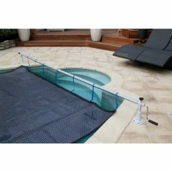 Enrouleur De Bâche à Bulles Pour Piscine En Bois Ubbink Xtra -Bleu Piscine enrouleur xtra ambiance piscine ubbink 4