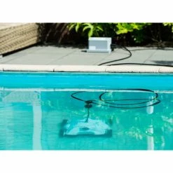 Robot Nettoyeur Fond De Piscine Ubbink Robotclean 1 Noir Et Blanc 8 Robot Nettoyeur Fond De Piscine Ubbink Robotclean 1 Noir Et Blanc -Bleu Piscine robotclean 1 fond piscine ubbink ambiance 2
