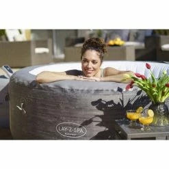 Spa Gonflable Bestway Lay-Z Spa BUDAPEST AirJet 6 Places -Bleu Piscine spa gonflable rond lay z spa budapest airjet 4 6 places 3