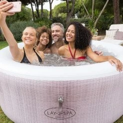 Spa Gonflable Bestway Lay-Z Spa CANCUN AirJet 4 Places -Bleu Piscine spa gonflable rond lay z spa cancun airjet 9